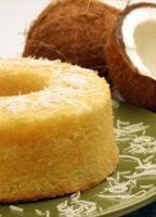 Bolo Cremoso de Coco